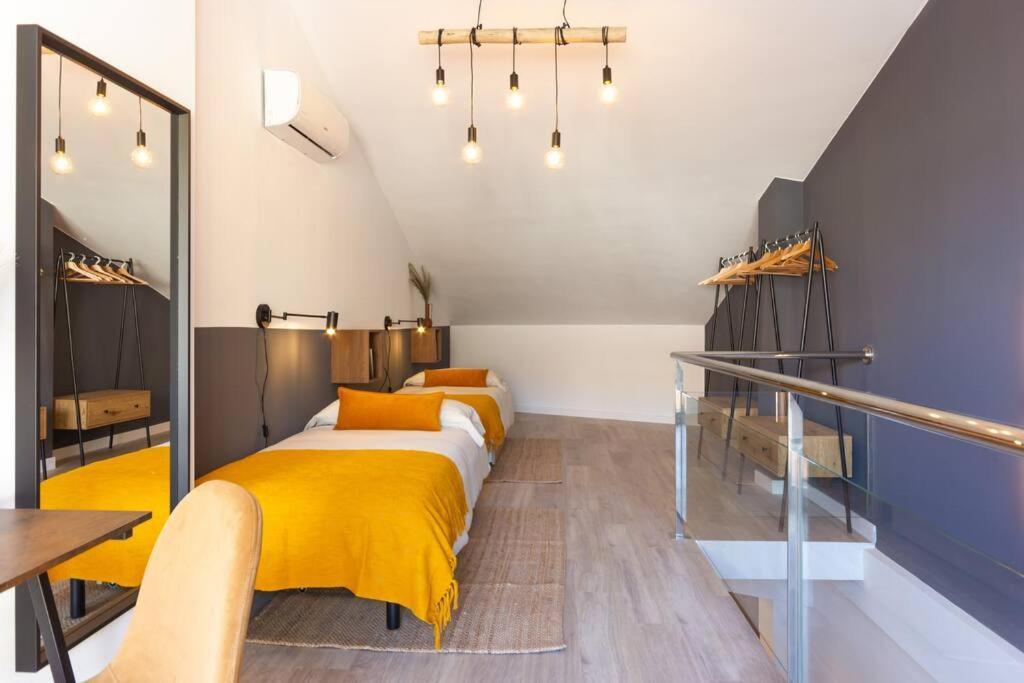 Appartement Duplex With Terrace Near Bcn à Terrassa Extérieur photo